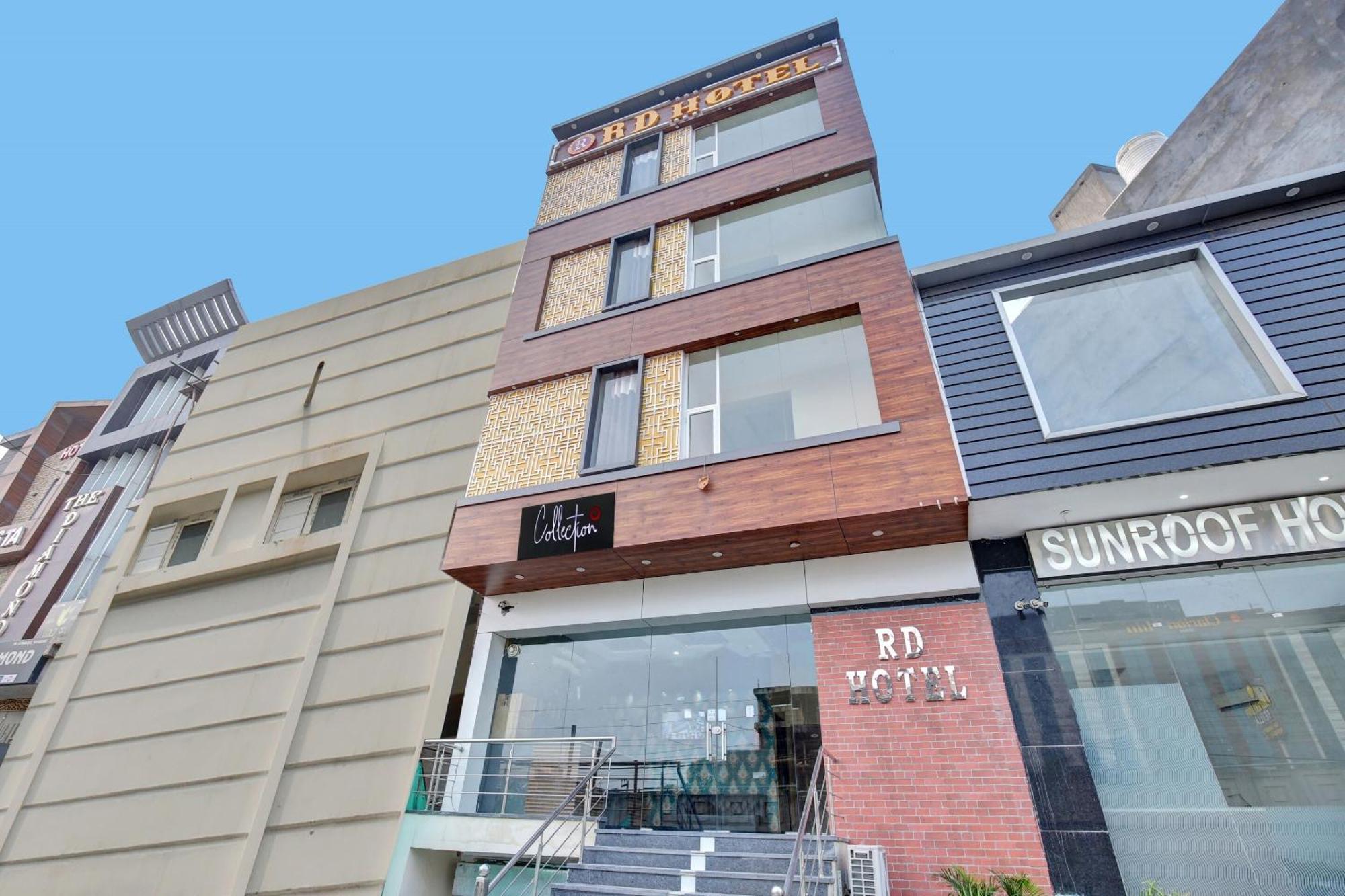 Collection O Rd Hotel Zirakpur Exterior photo